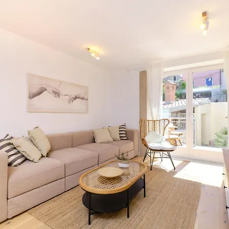 Charming Island Alba - Happy Apartment *