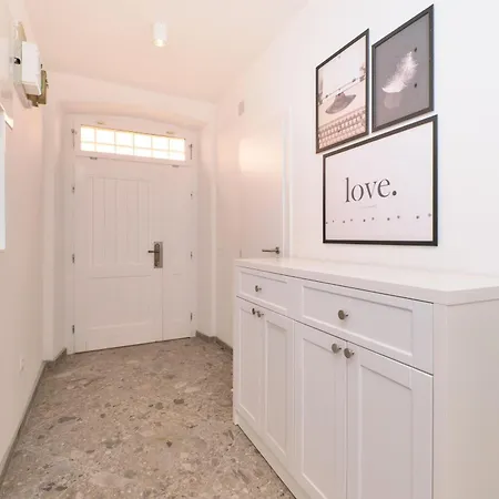 Apartment Charming Island Alba - Happy