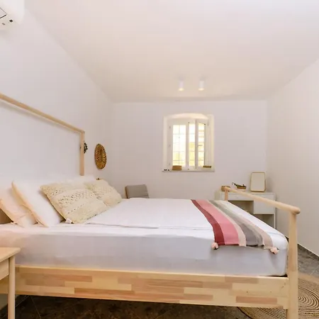 Charming Island Alba - Happy * Mali Losinj