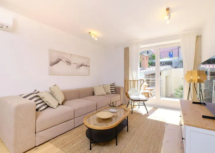 Charming Island Alba - Happy Apartamento *
