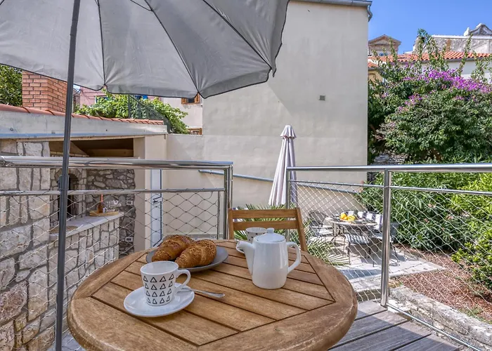 Apartamento Charming Island Alba - Happy