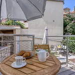 Διαμέρισμα Charming Island Alba - Happy